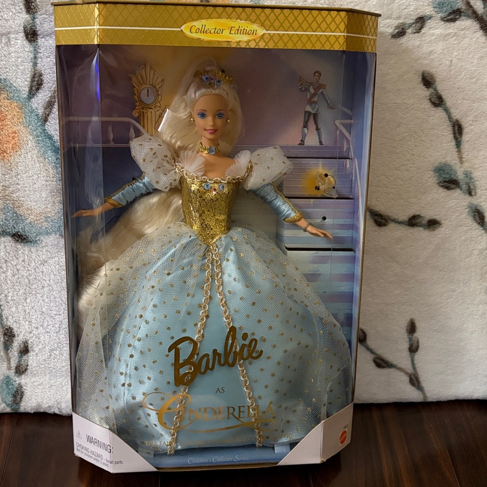 Barbie as Cinderella 1996 - Picture 11 of 11